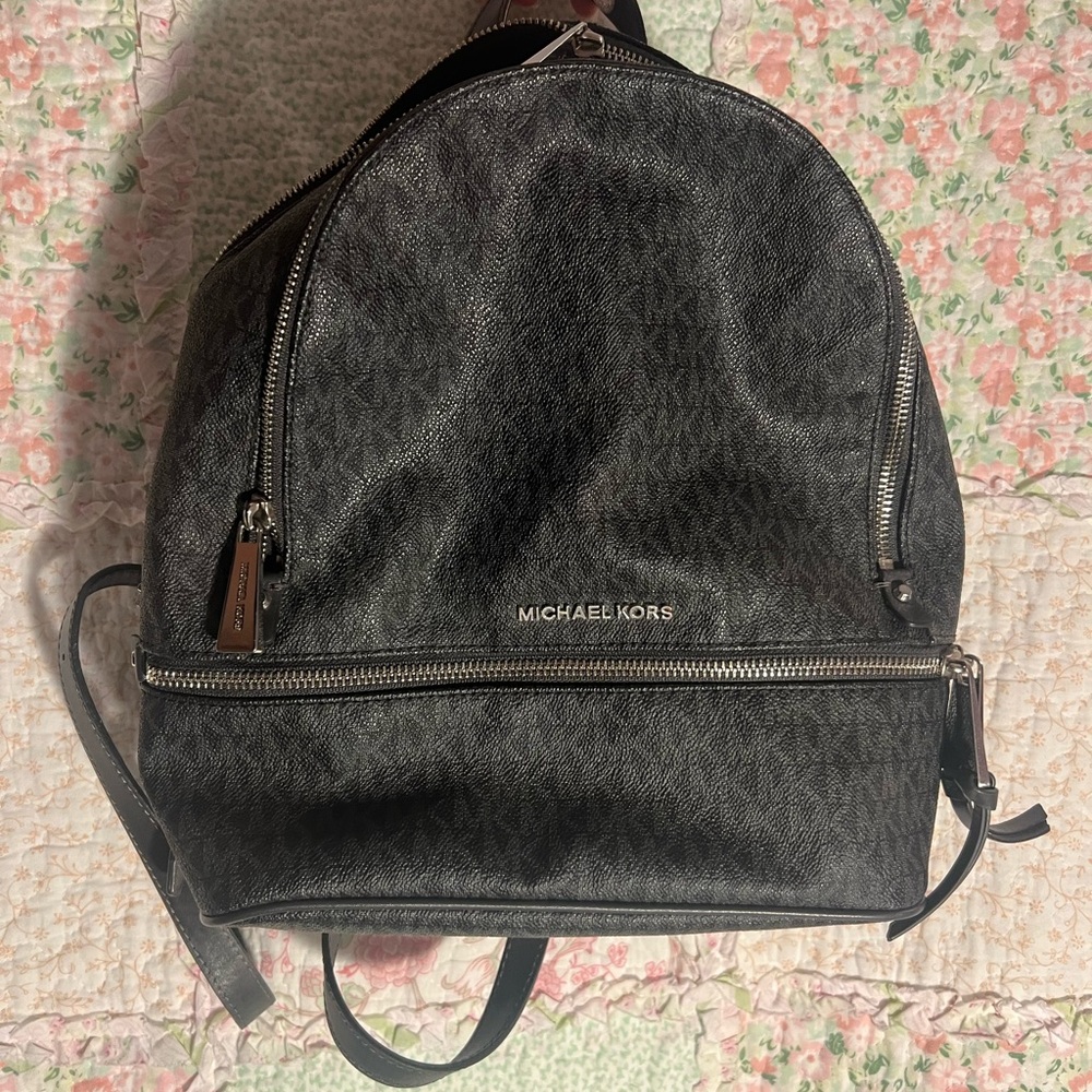 Michael Kors Signature Rhea Zip Medium Backpack - Picture 5 of 6